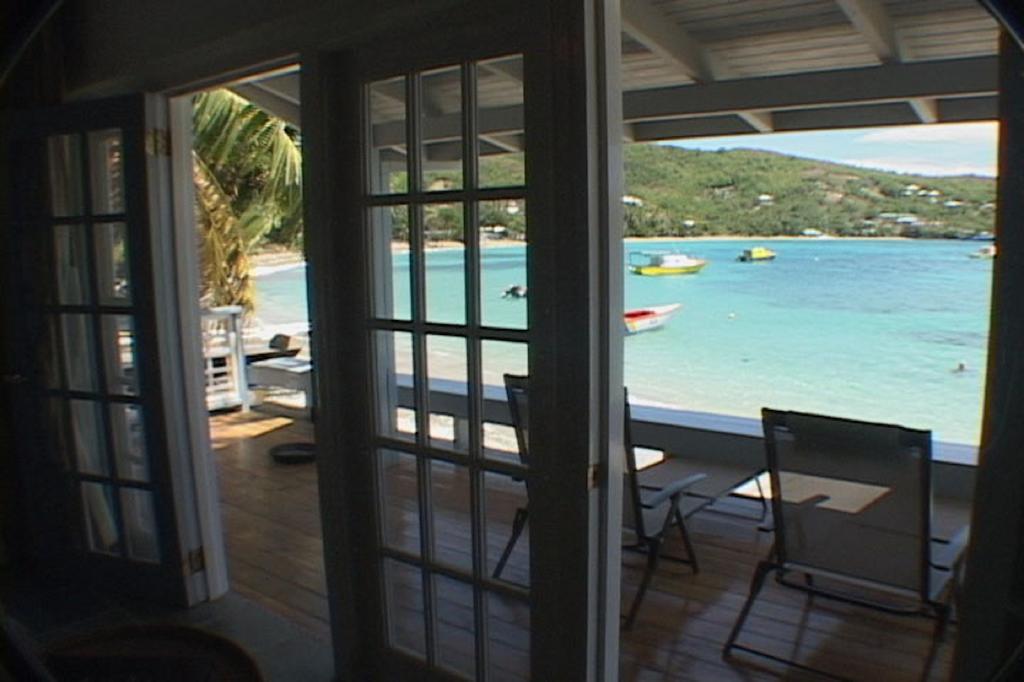 Bequia Beachfront Villa Hotel 弗兰德希普 外观 照片