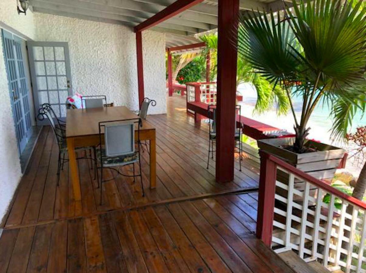 Bequia Beachfront Villa Hotel 弗兰德希普 外观 照片